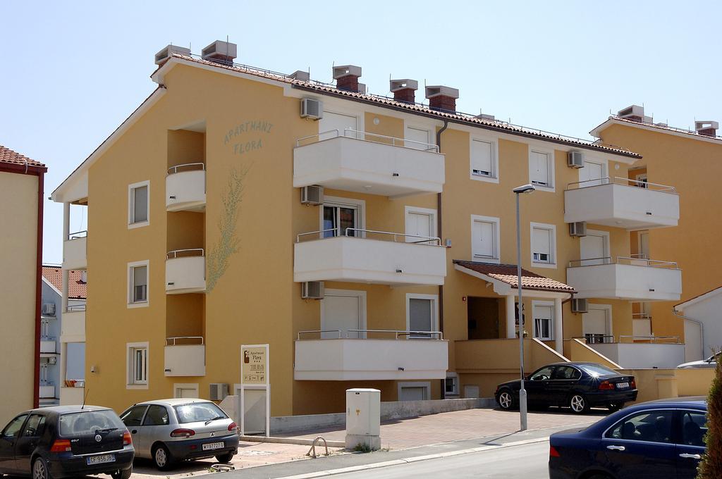 Apartment Flora Premantura