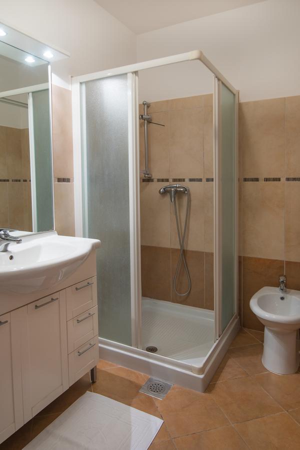 Flora Apartman *