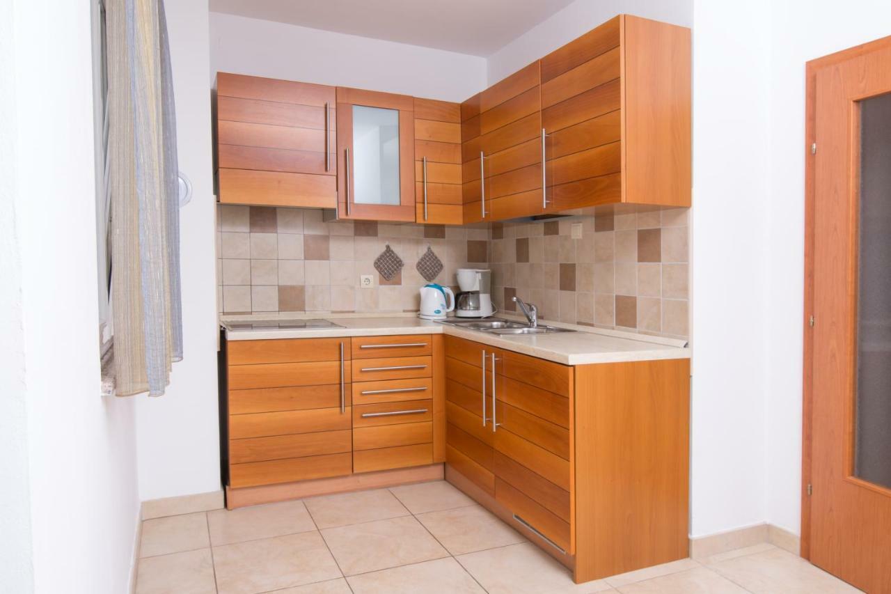 Apartman Flora